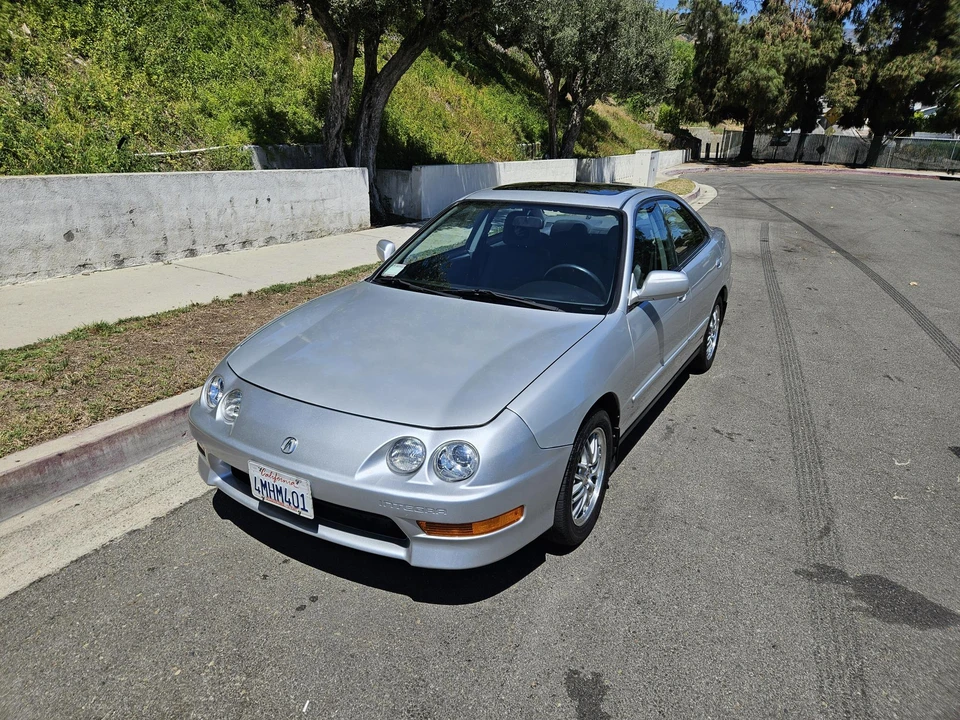 2000 Acura Integra 3rd Gen - Image 2 of 31