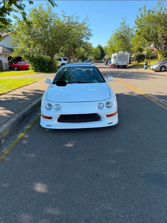 2000 Acura Integra 3rd Gen - Image 2 of 9
