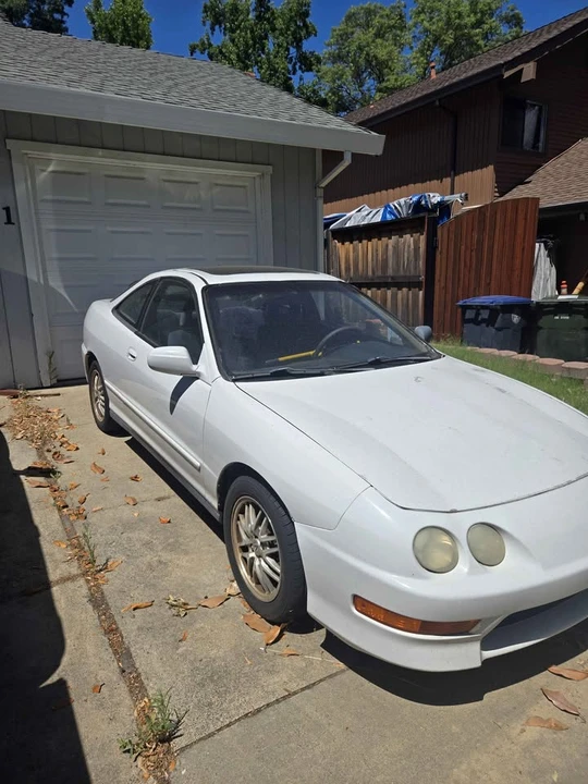2000 Acura Integra 3rd Gen - Image 2 of 9