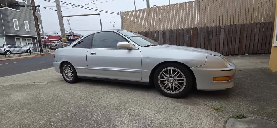 2000 Acura Integra 3rd Gen - Image 2 of 9