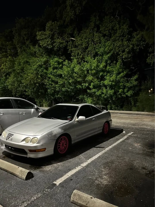 2000 Acura Integra 3rd Gen - Image 2 of 8