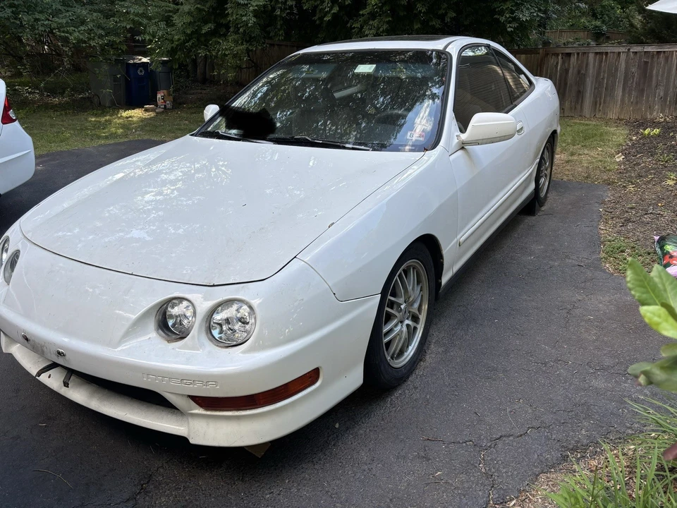 2000 Acura Integra 3rd Gen - Image 2 of 16