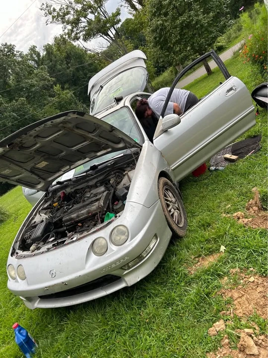 2000 Acura Integra 3rd Gen - Image 2 of 8