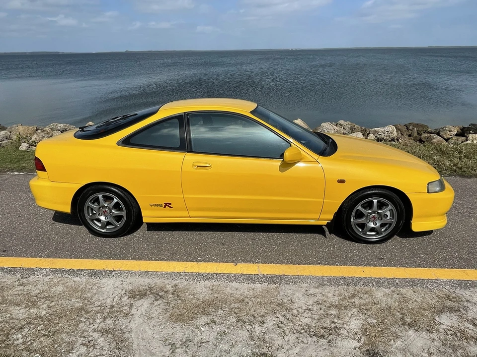 2000 Acura Integra Type R 3rd Gen - Image 15 of 31