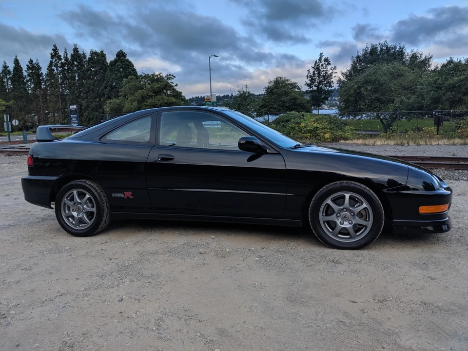 2000 Acura Integra Type R 3rd Gen - Image 21 of 31