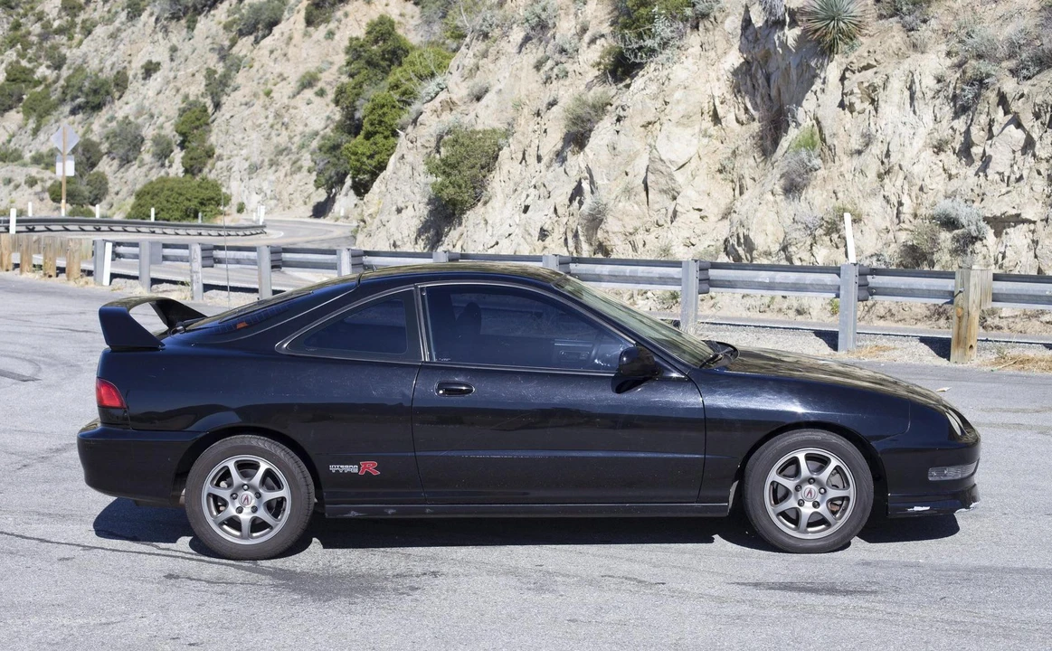 2000 Acura Integra Type R 3rd Gen - Image 2 of 31