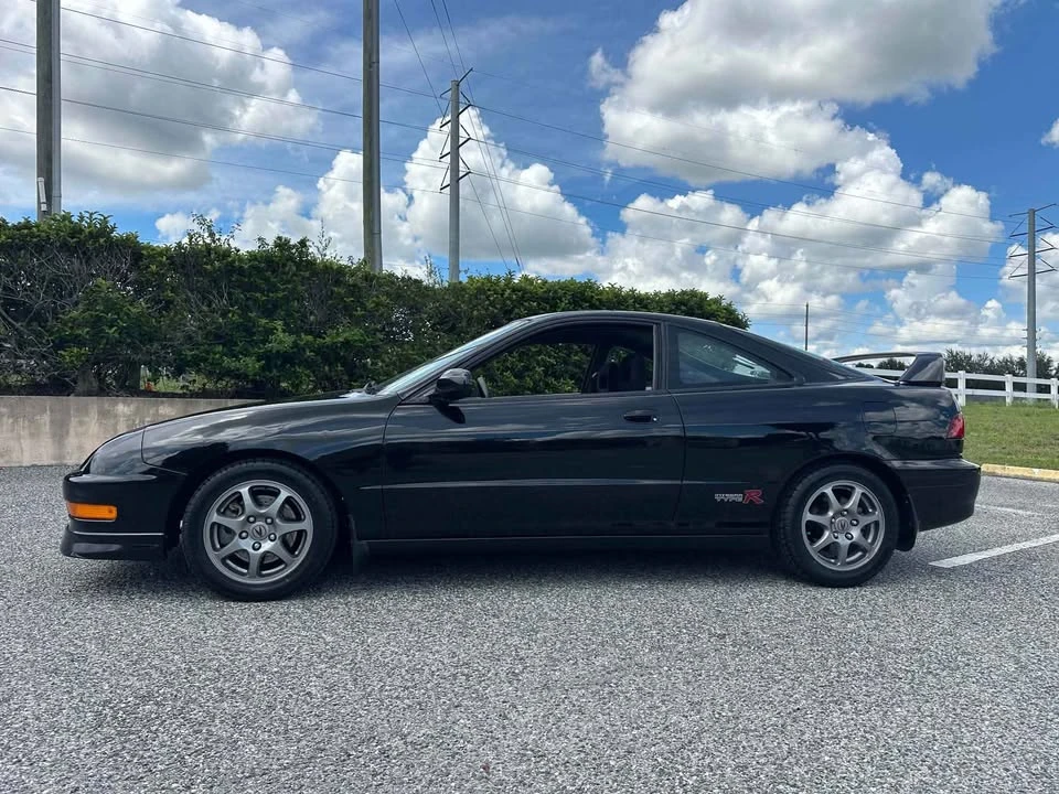 2000 Acura Integra Type R 3rd Gen - Image 2 of 17