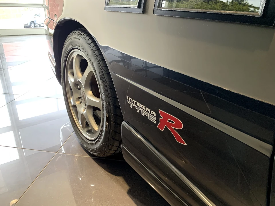 2000 Acura Integra Type R 3rd Gen - Image 27 of 31