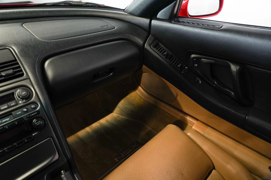 2000 Acura NA1 NSX - Image 13 of 21