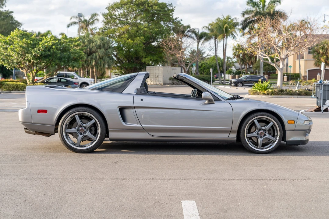 2000 Acura NA2 NSX - Image 5 of 31