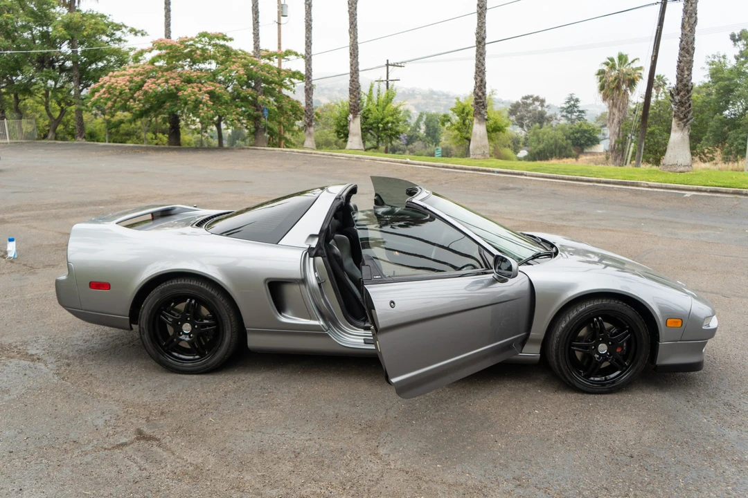 2000 Acura NA2 NSX - Image 29 of 31