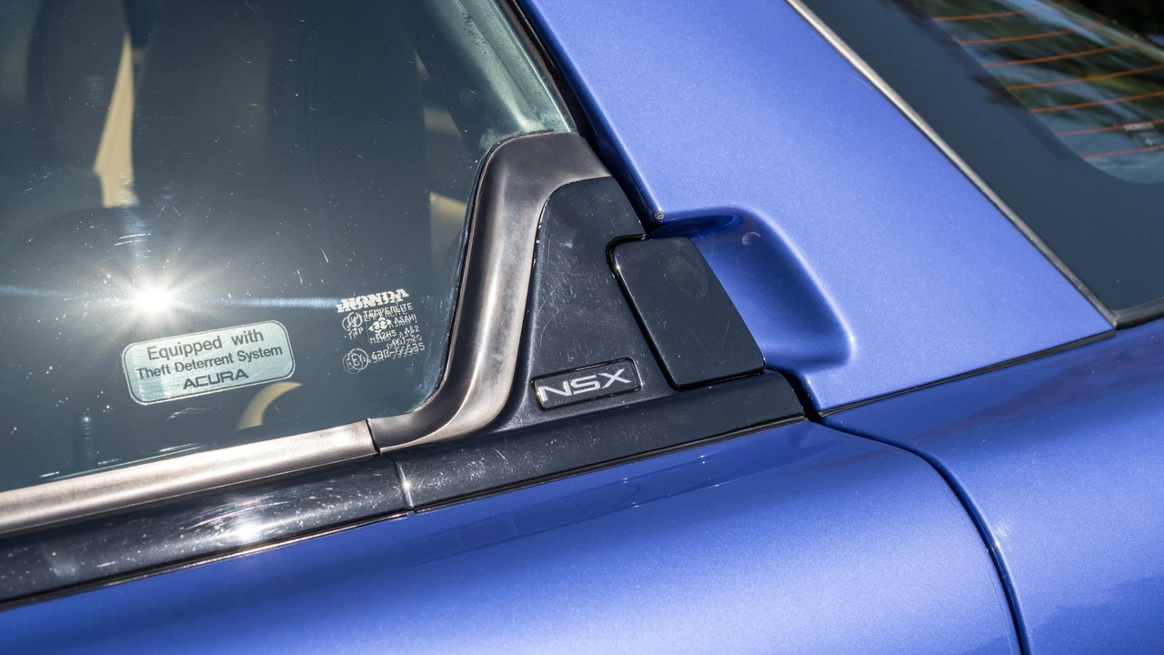 2000 Acura NA2 NSX - Image 18 of 31