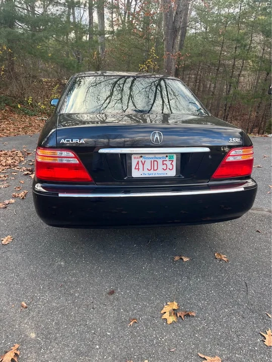 2000 Acura RL 1st Gen - Image 2 of 9