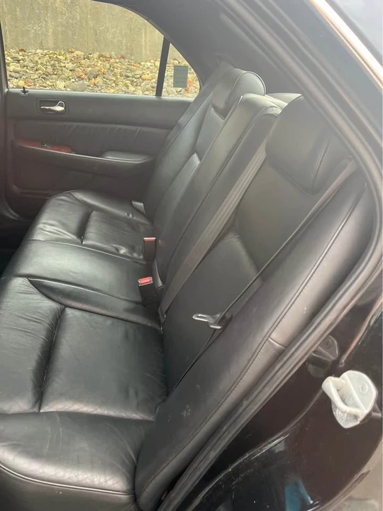 2000 Acura RL 1st Gen - Image 6 of 9