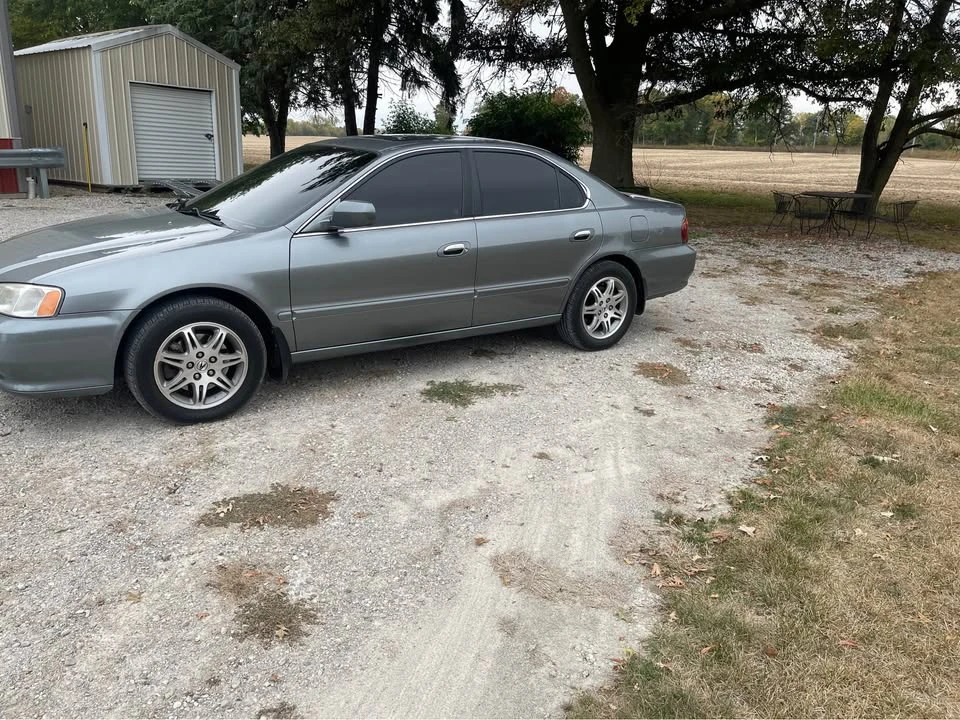 2000 Acura TL 2nd Gen - Image 2 of 8