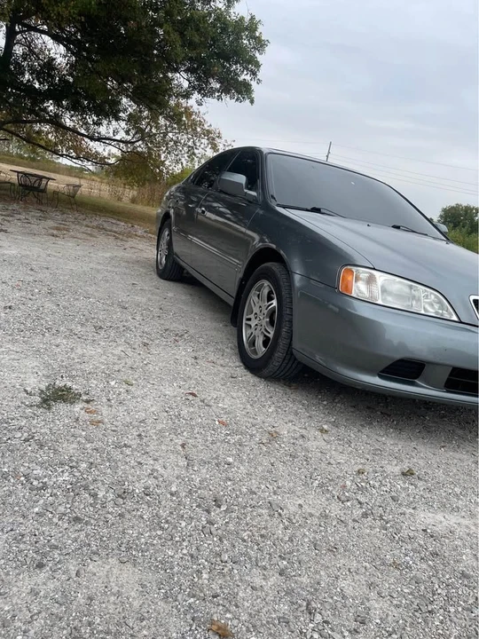 2000 Acura TL 2nd Gen - Image 3 of 8