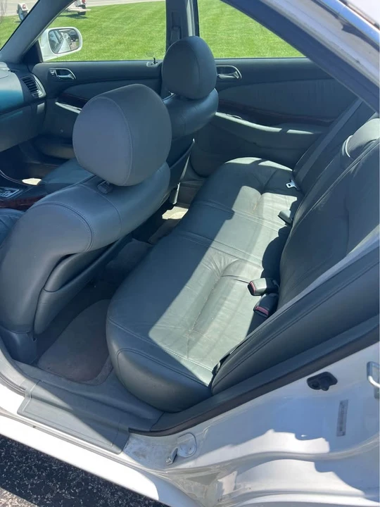 2000 Acura TL 2nd Gen - Image 5 of 9