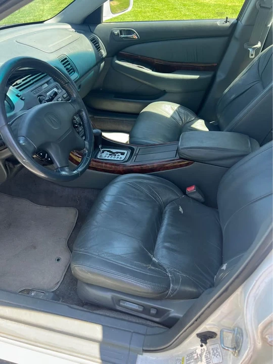 2000 Acura TL 2nd Gen - Image 4 of 9