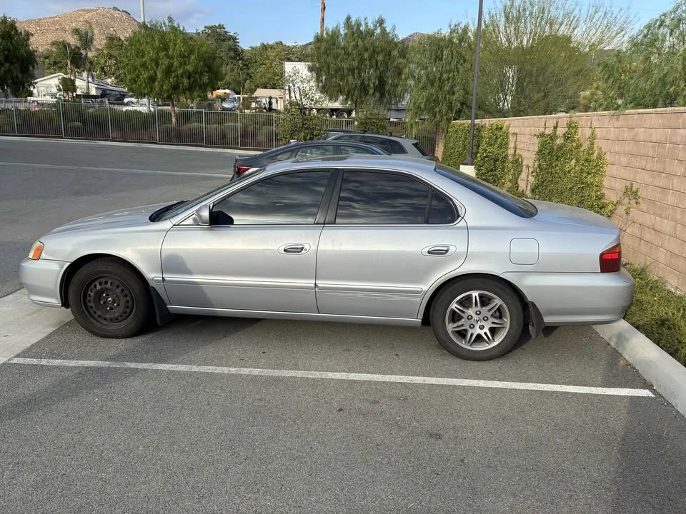 2000 Acura TL 2nd Gen - Image 3 of 10