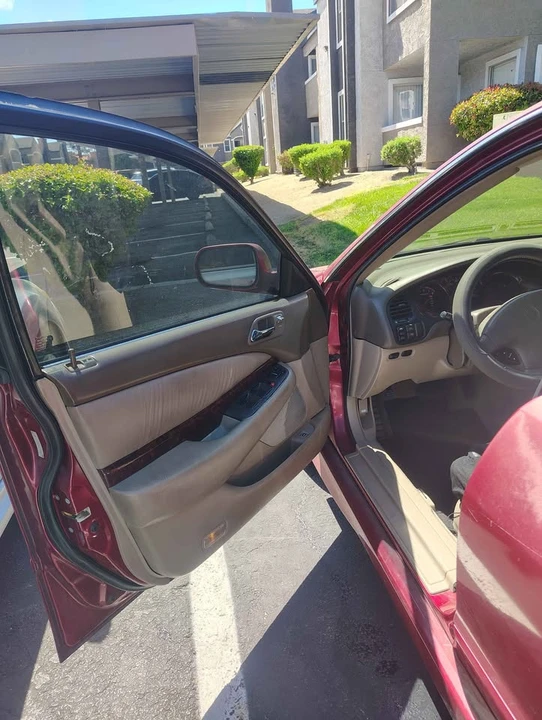 2000 Acura TL 2nd Gen - Image 6 of 9