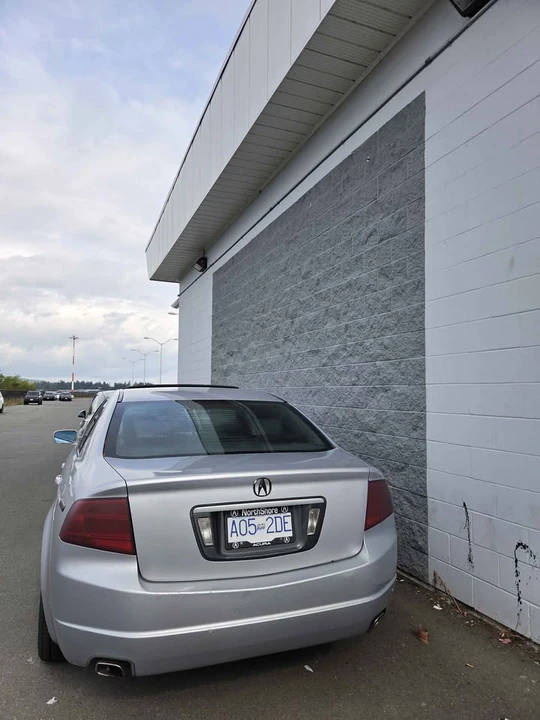 2000 Acura TLX - Image 2 of 11
