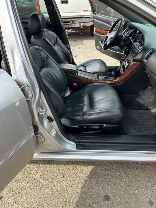 2000 Acura TL - Image 11 of 12