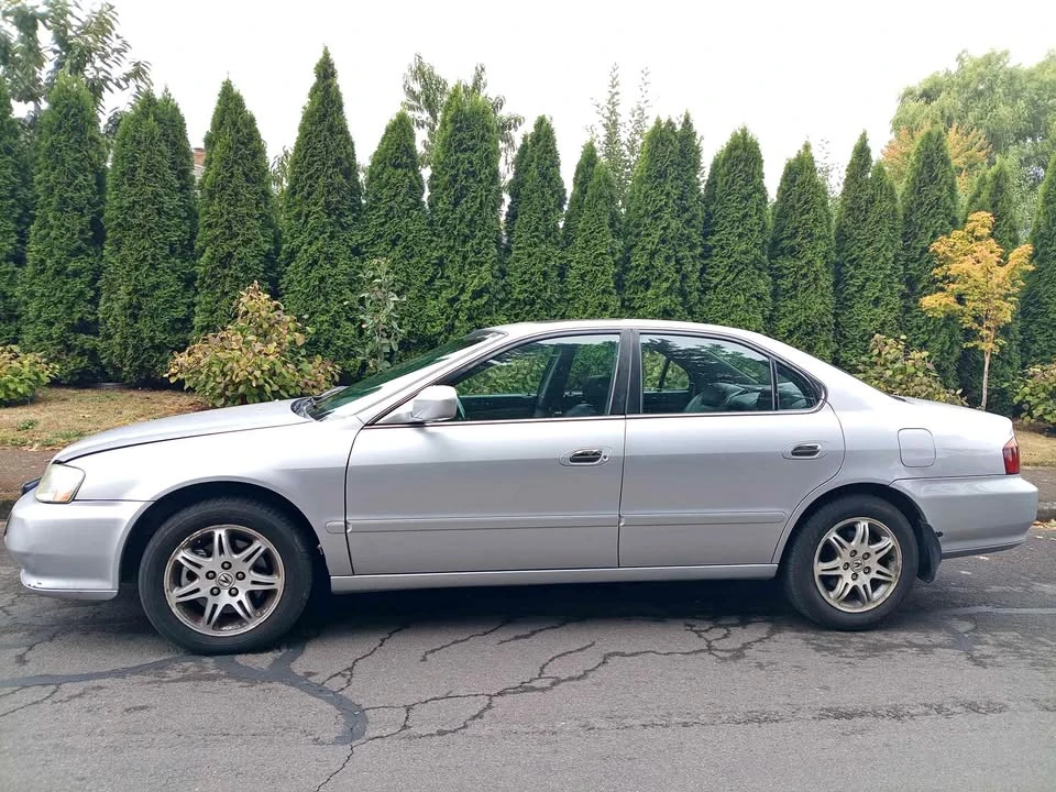 2000 Acura TL 2nd Gen - Image 1 of 10