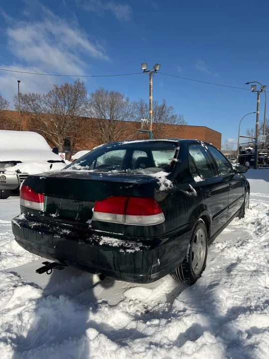 2000 Acura EL - Image 3 of 7