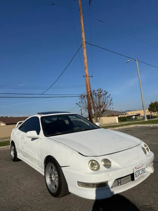 2000 Acura Integra 3rd Gen - Image 2 of 11