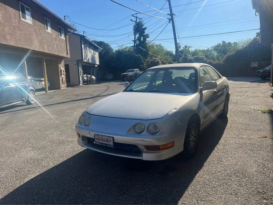 2000 Acura Integra 3rd Gen - Image 2 of 9