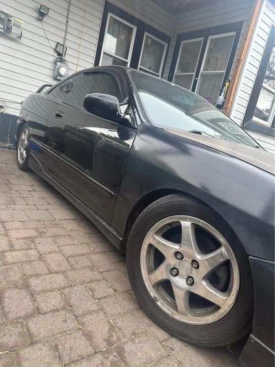 2000 Acura Integra 3rd Gen - Image 2 of 11