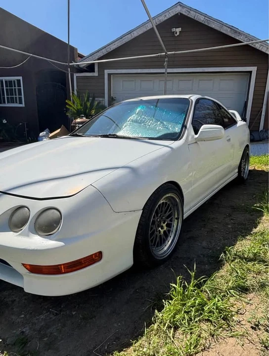2000 Acura Integra 3rd Gen - Image 2 of 4