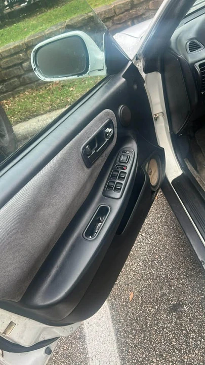 2000 Acura Integra 3rd Gen - Image 8 of 11