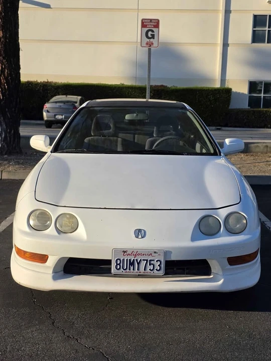 2000 Acura Integra 3rd Gen - Image 2 of 13