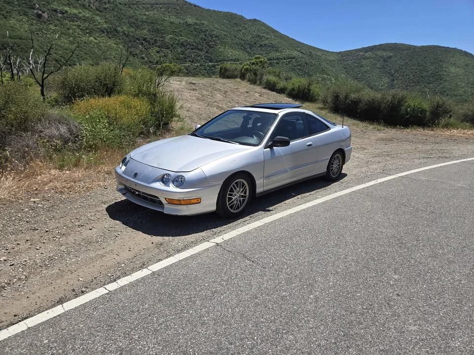 2000 Acura Integra 3rd Gen - Image 2 of 8