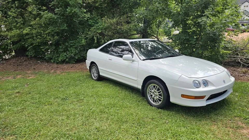 2000 Acura Integra 3rd Gen - Image 2 of 9