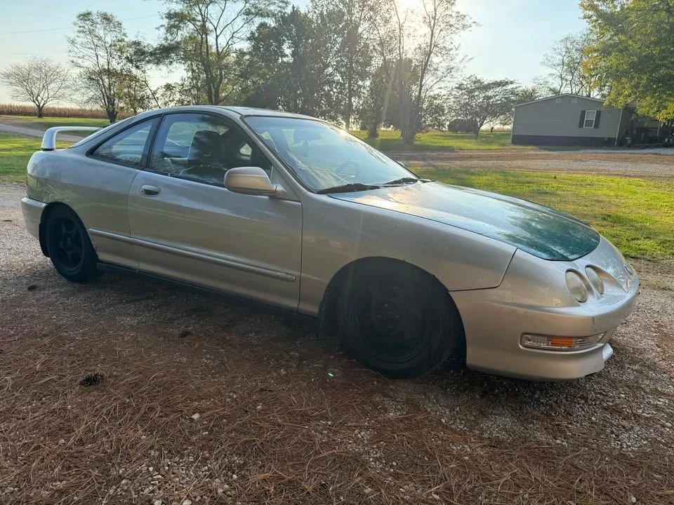 2000 Acura Integra 3rd Gen - Image 2 of 8