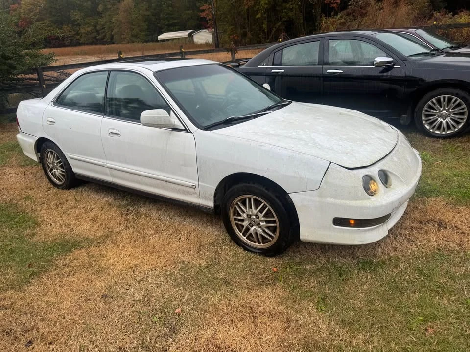 2000 Acura Integra 3rd Gen - Image 2 of 8
