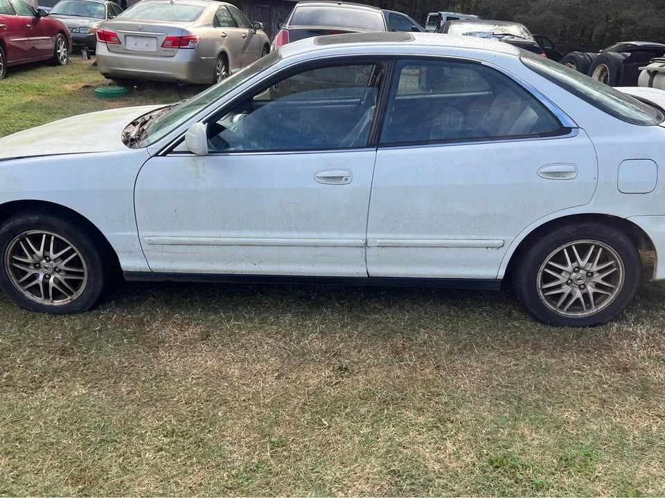 2000 Acura Integra 3rd Gen - Image 2 of 3
