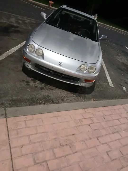 2000 Acura Integra 3rd Gen - Image 2 of 3