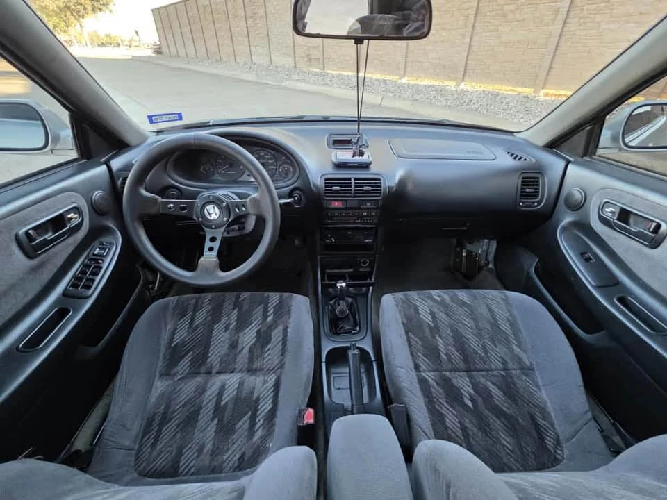 2000 Acura Integra 3rd Gen - Image 10 of 18