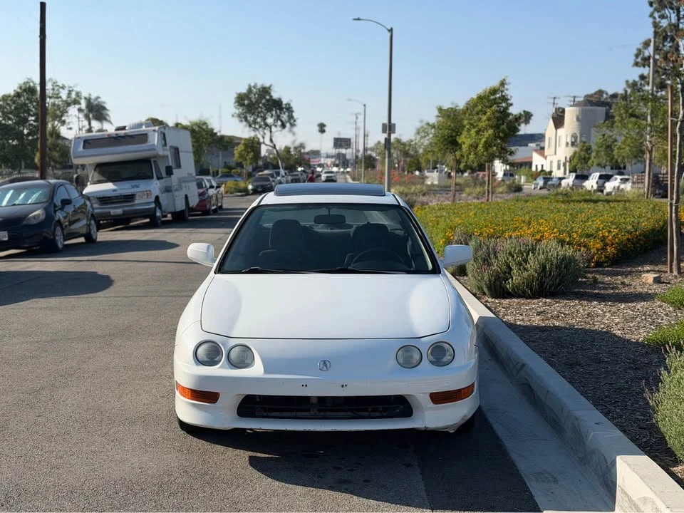 2000 Acura Integra 3rd Gen - Image 2 of 17