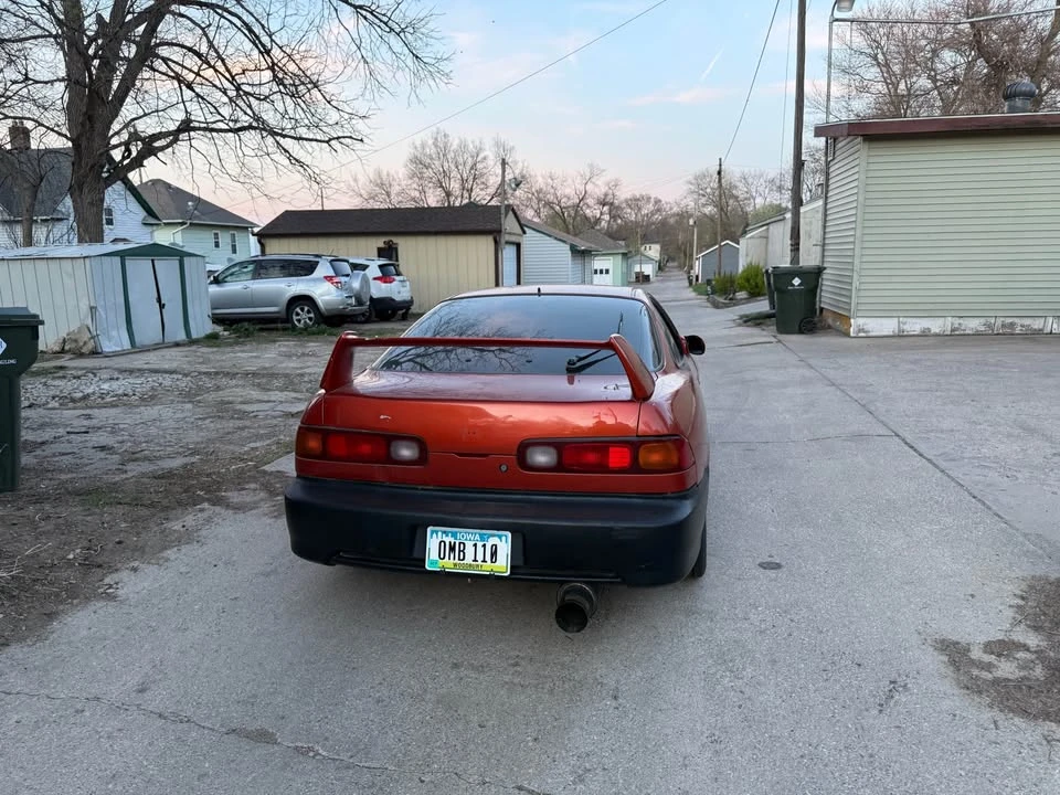 2000 Acura Integra 3rd Gen - Image 2 of 8