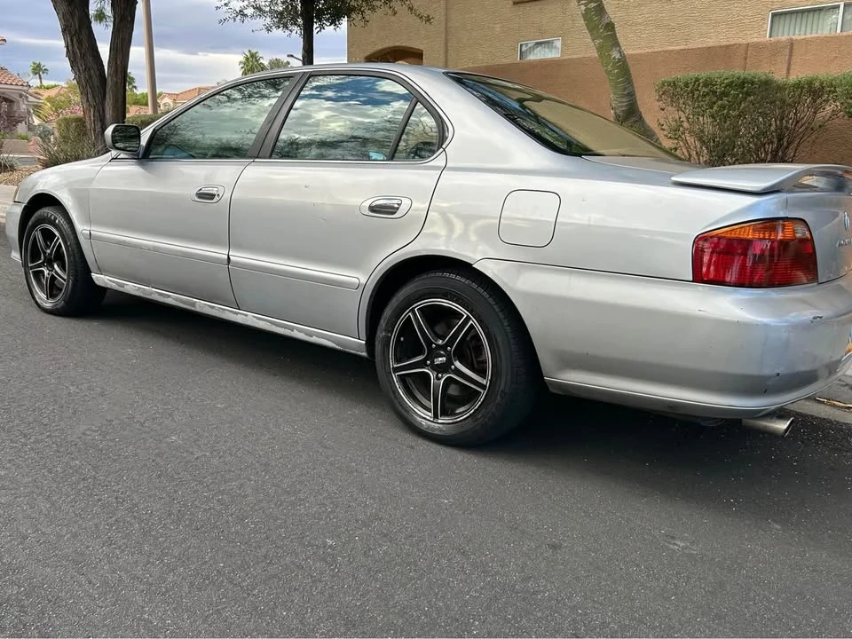 2000 Acura Legend - Image 2 of 6