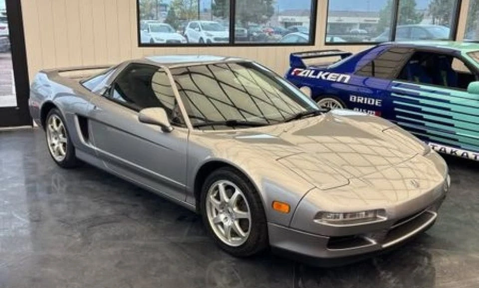 2000 Acura NA1 NSX - Image 2 of 15