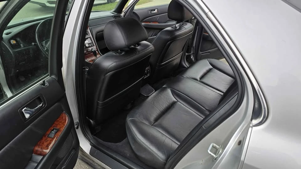 2000 Acura RL 1st Gen - Image 7 of 8