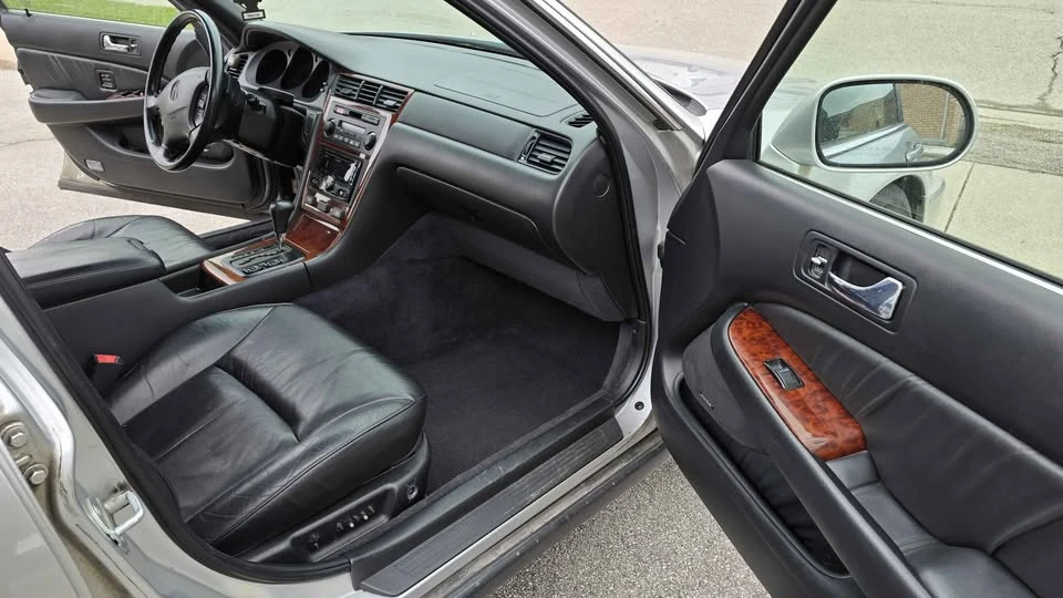 2000 Acura RL 1st Gen - Image 6 of 8