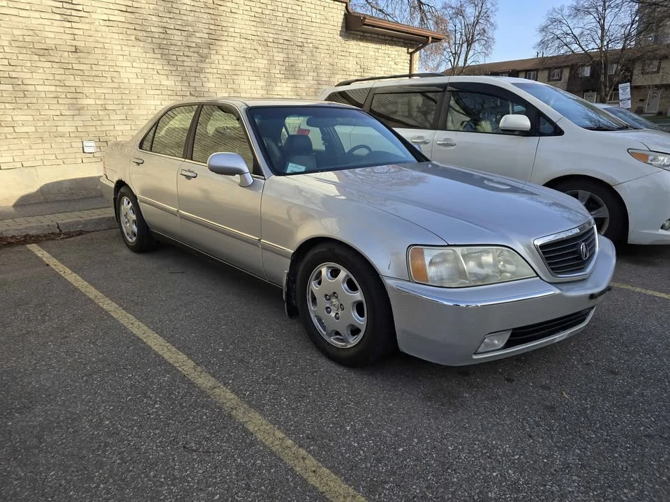 2000 Acura RL 1st Gen - Image 2 of 8