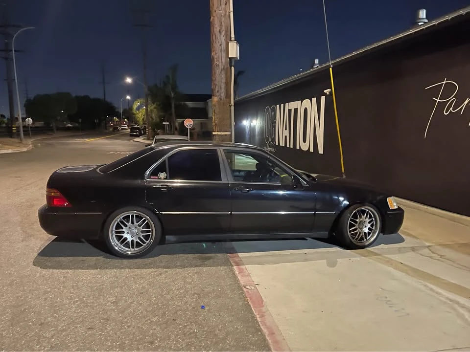 2000 Acura RL 1st Gen - Image 4 of 4