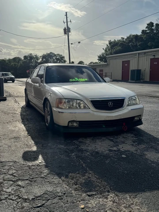 2000 Acura RL 1st Gen - Image 4 of 5